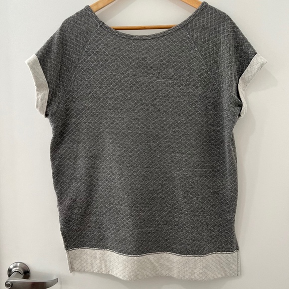 Beyond Yoga Short Sleeve Top, Size M, in Grey - Picture 7 of 7